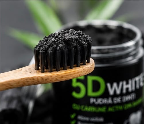 5D WHITE™ – Pudră pentru Albirea Dinților cu Cărbune Activ din Bambus